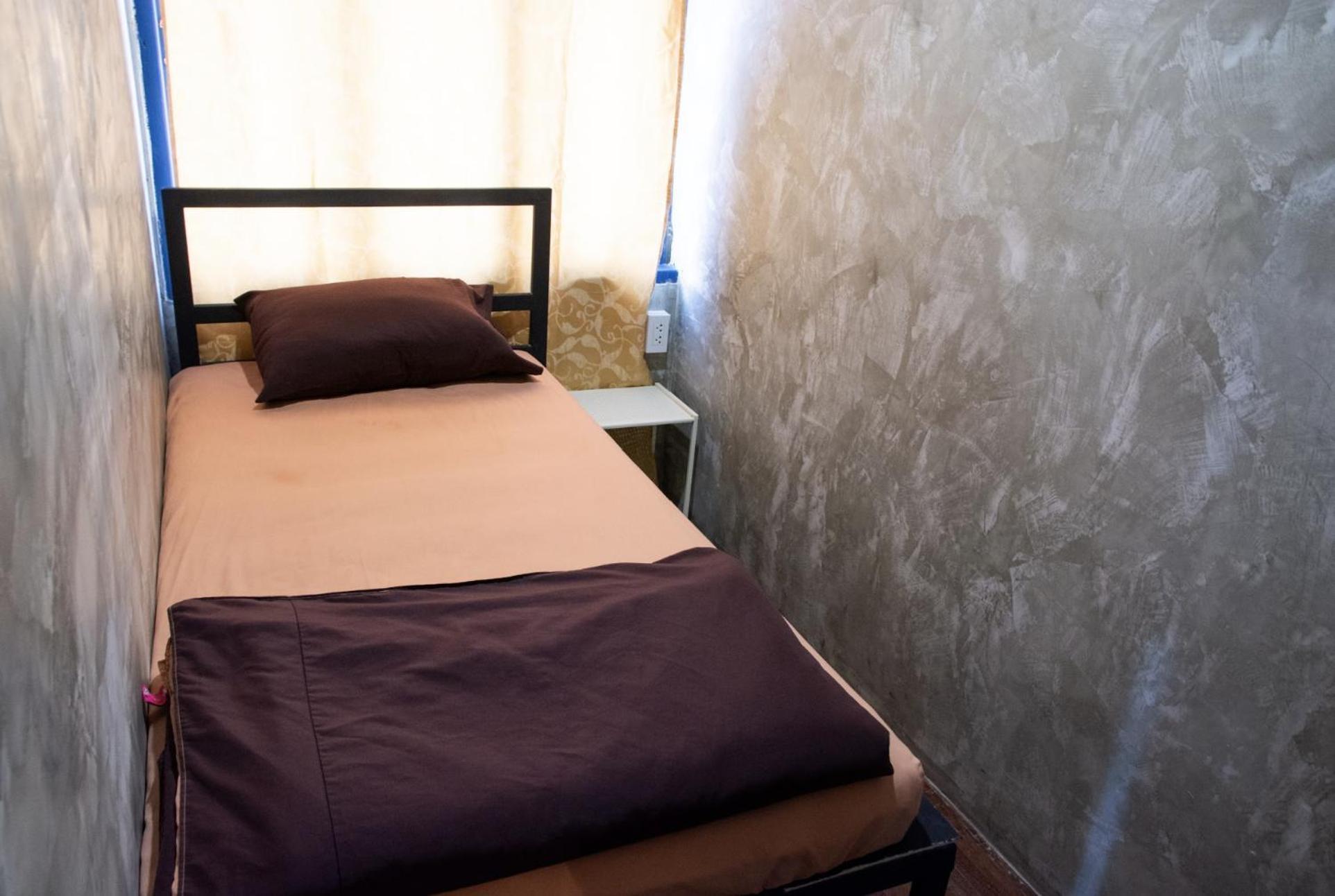 Area81 Hideout Hostel Bangkok Dış mekan fotoğraf